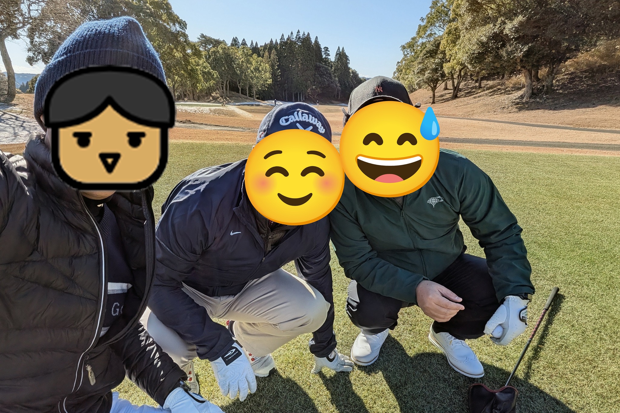 ゴルフ場で仲間と撮影したこばったさんの記念写真