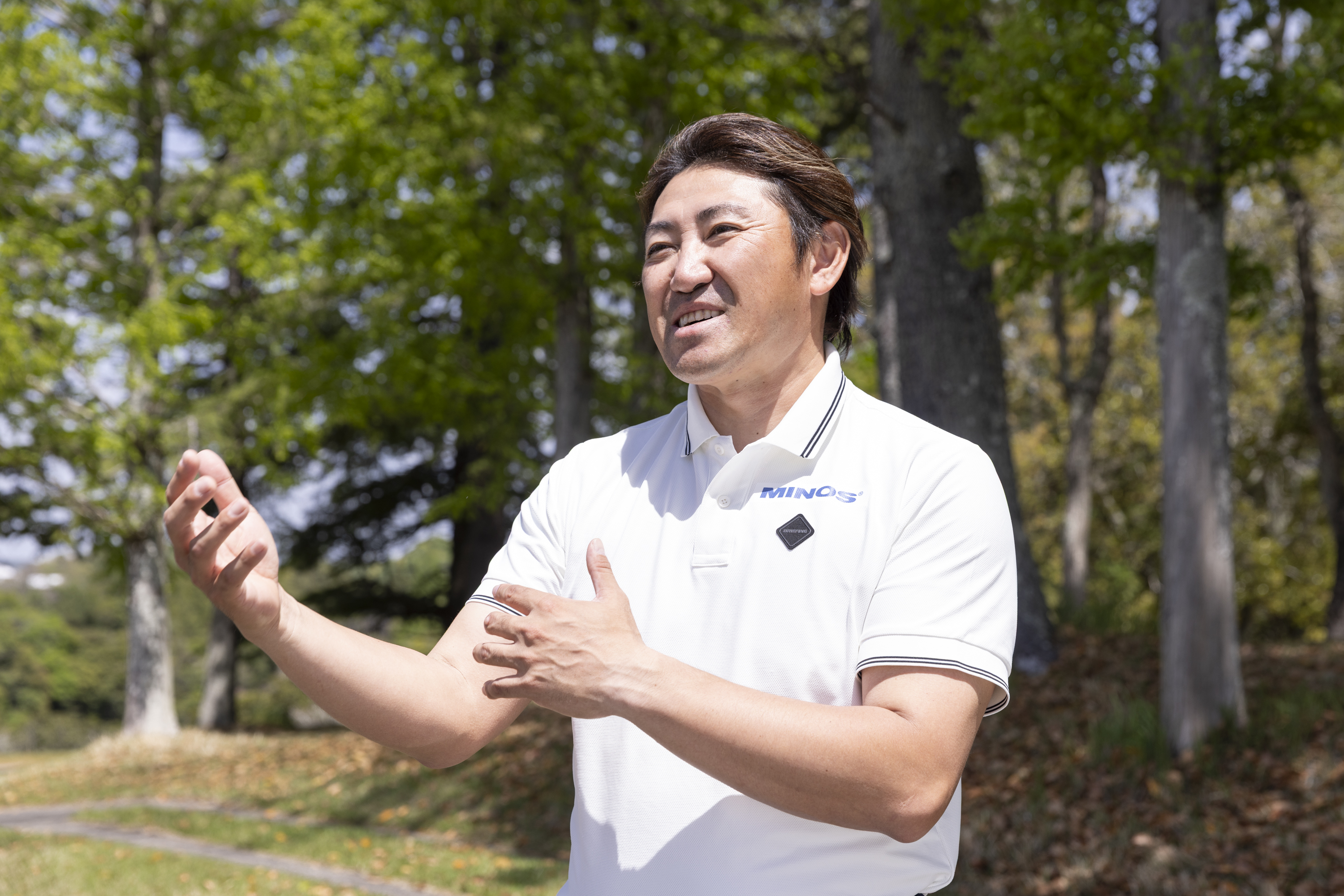 ゴルフの楽しさを語る内川聖一