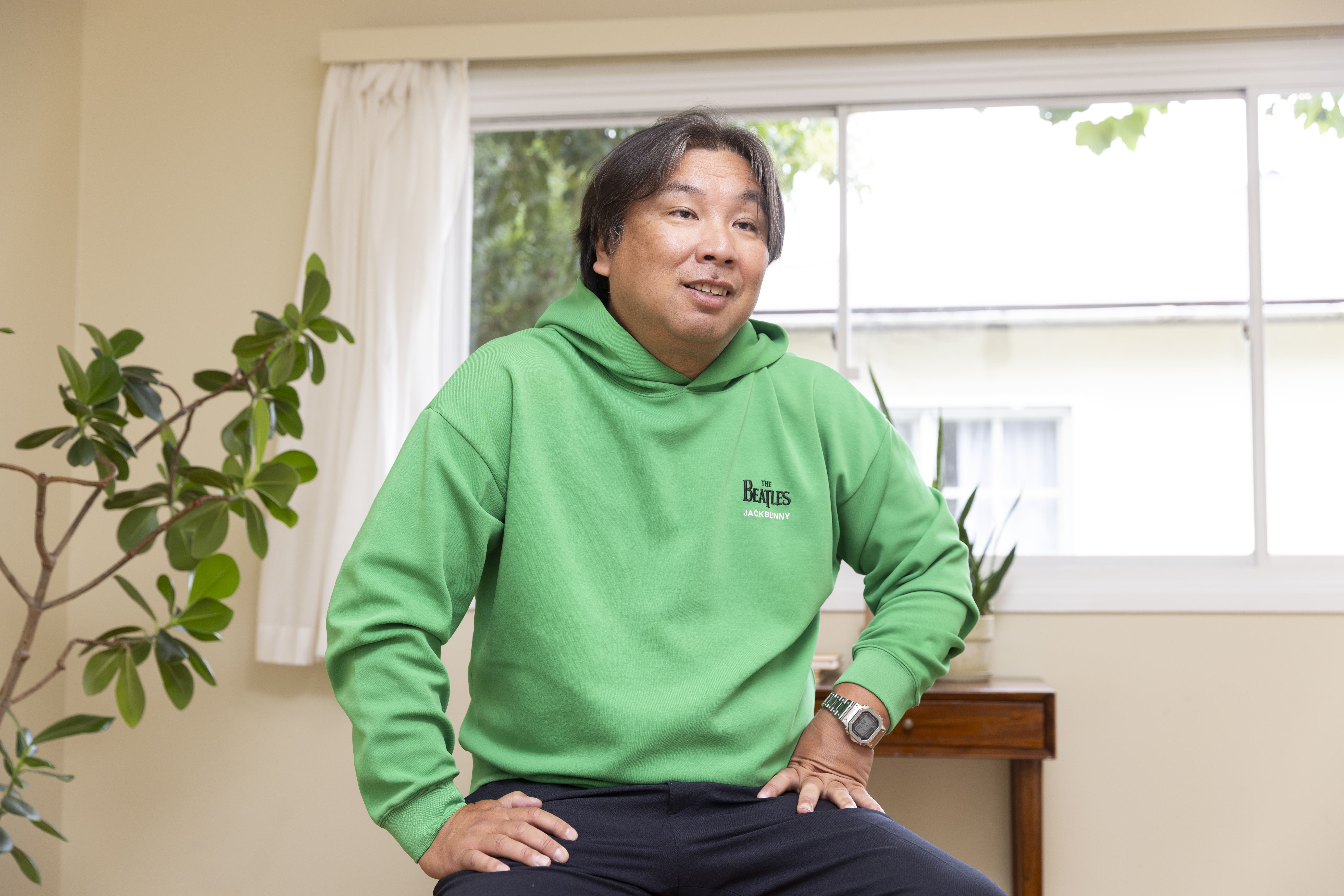挑戦者へメッセージを送る里崎智也